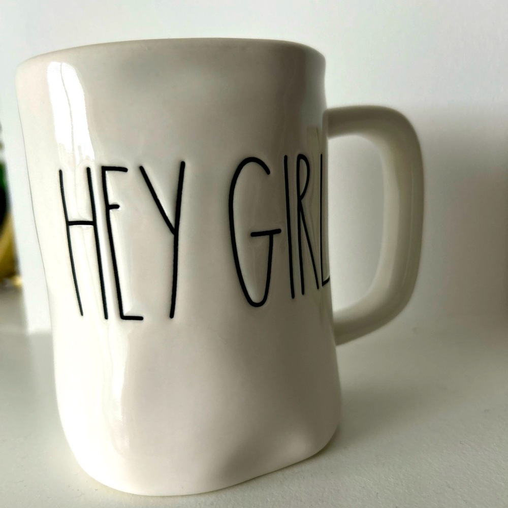 RAE DUNN ‘Hey Girl’ Mug